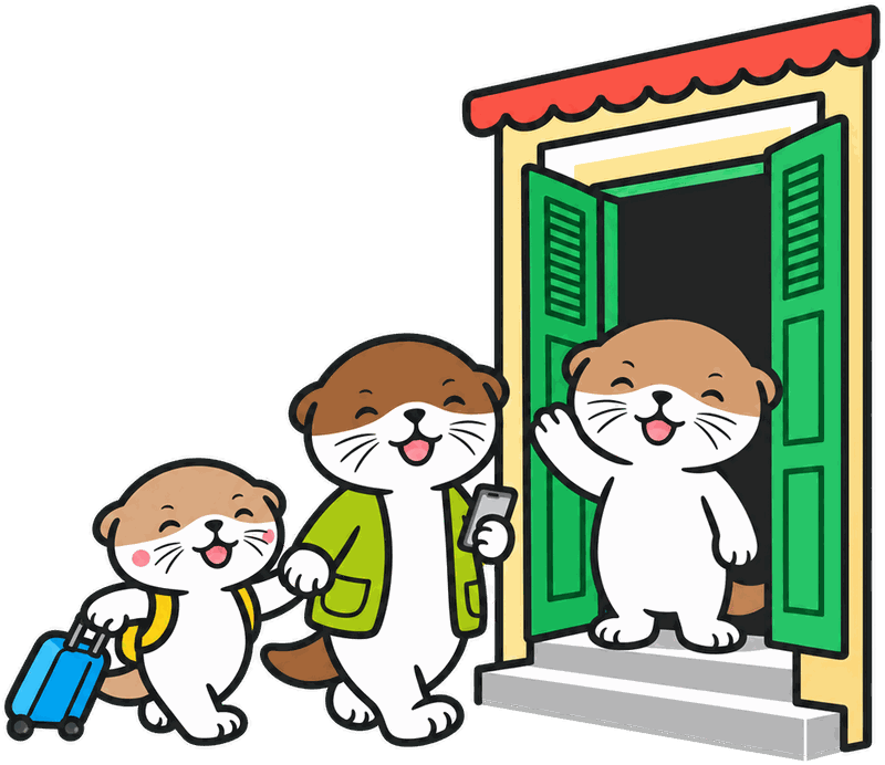 水獭吉祥物在店屋门口挥手，水獭家长牵着拖行李箱的小水獭走来